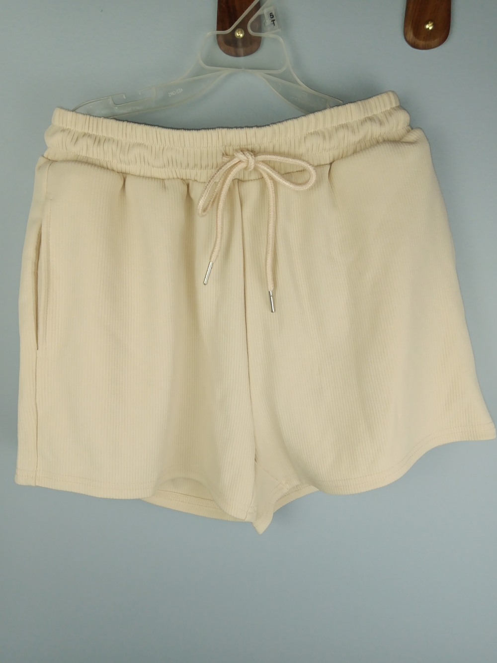SHEIN Beige Ribbed Drawstring Athletic Lounge Shorts